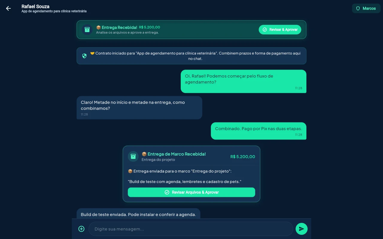 Chat do contrato com a entrega recebida e o botão Revisar e Aprovar